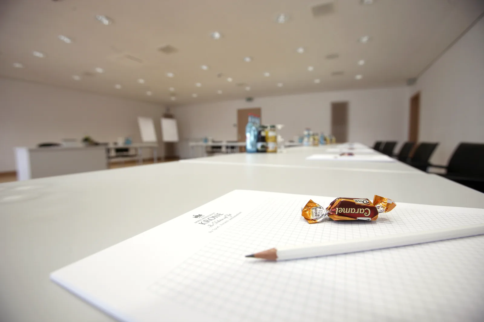 Leerer Veranstaltungsraum des Hotel Krone in Bankettbestuhlung